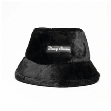Afbeelding in Gallery-weergave laden, Blazy Suzan Fuzzy Bucket Hat