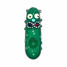 Afbeelding in Gallery-weergave laden, Pickle Rick Glass Pipe