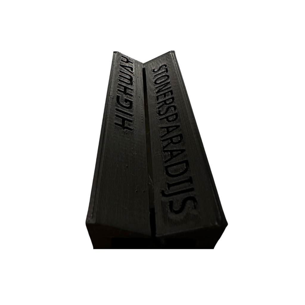 Stonersparadijs x Highway Studio Paper Display