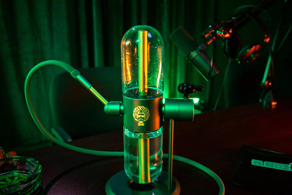 Dr Greenthumb's x Stündenglass Gravity Hookah